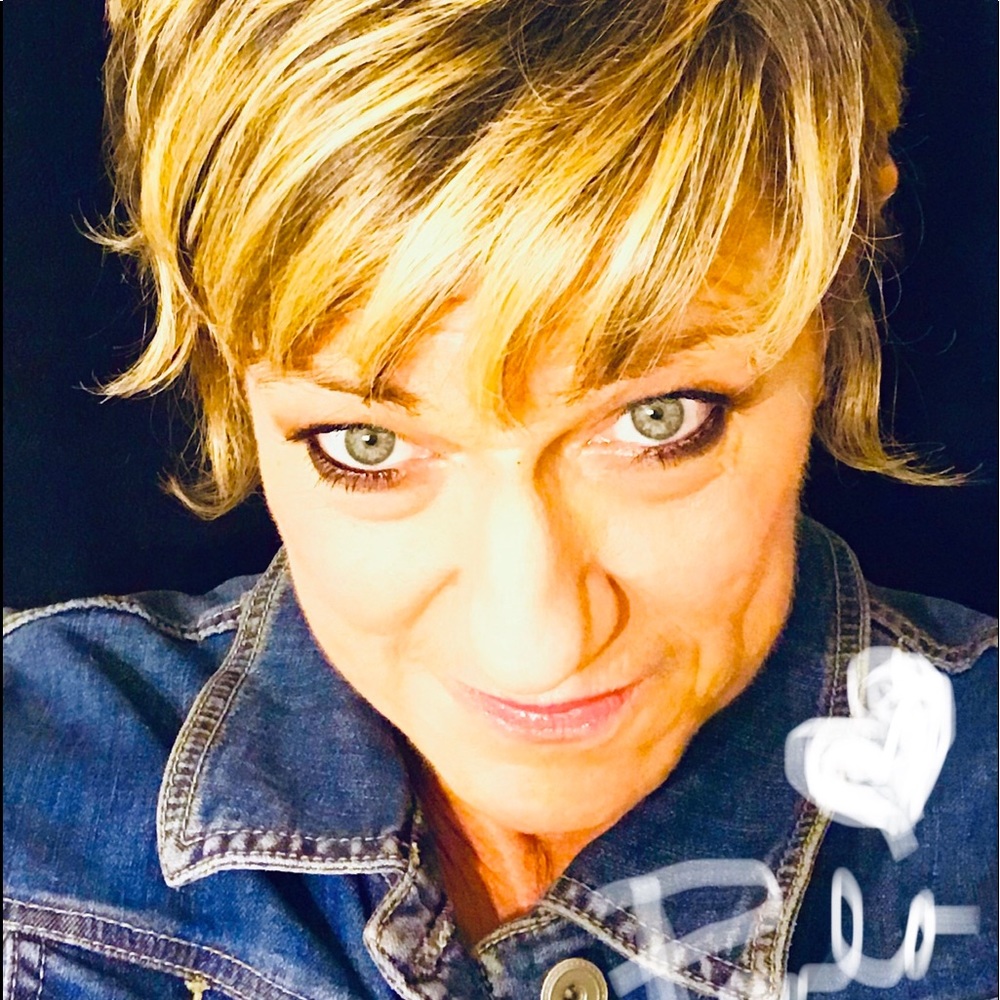 Meet your Posher, Pamela